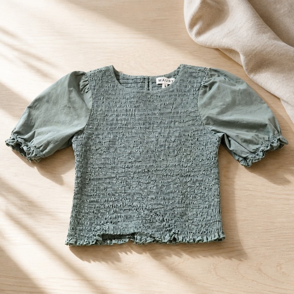 MAUBY Sage Green Smocked Puff Sleeve Top Medium